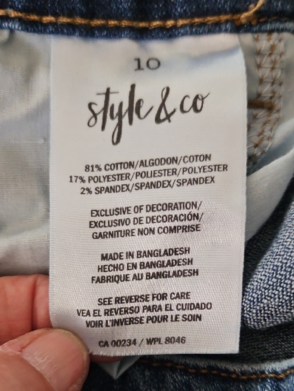 Style & Co. Curvy Skinny Leg- Floral Embroidered Jeans- Size 10 - Picture 11 of 11